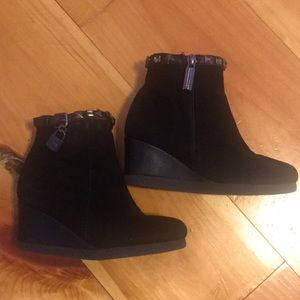 Michael Kors ankle wedge booties sz12